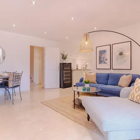 Apartment 6-bdrm Andalusian Modern Next To Golf Course *